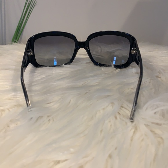 IOB EUC BURBERRY Black Sunglasses w/ Case & Cloth - Picture 4 of 15